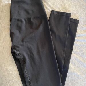 Black Alphalete Amplify Leggings